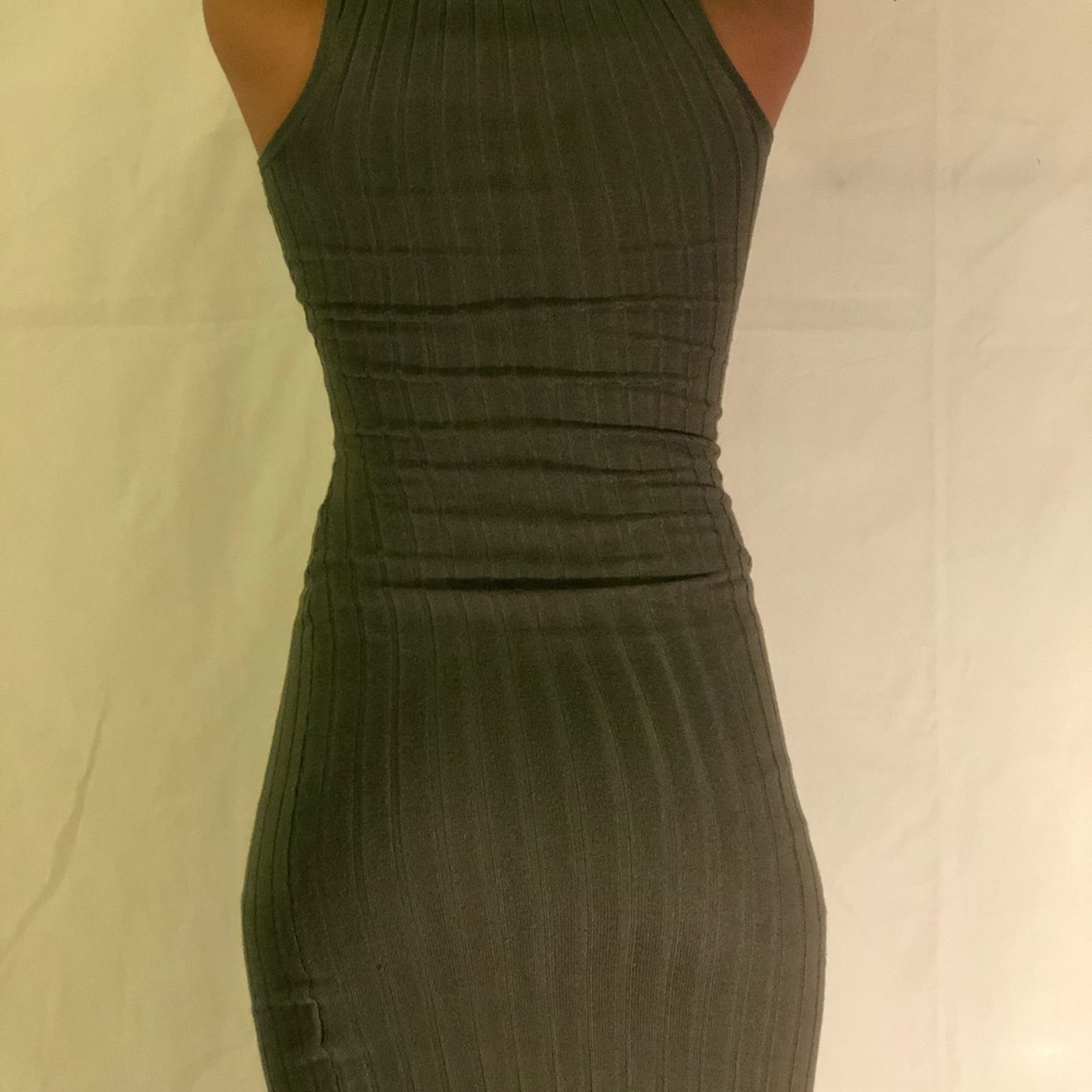 Turtle Neck Ribbed Maxi Dress - Picture 10 of 11
